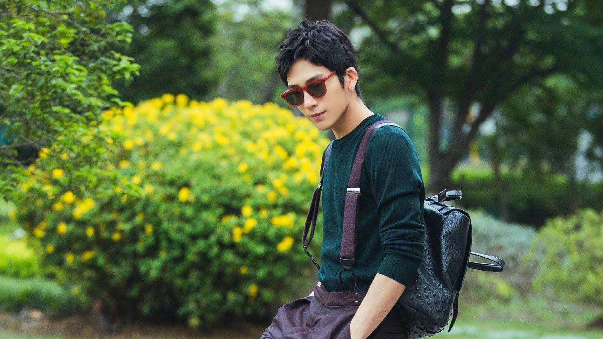 kaiyun中国官方网站-2018年西部决赛：库里在关键时刻连续远投六连中，帮助勇士逆转及时追平对手